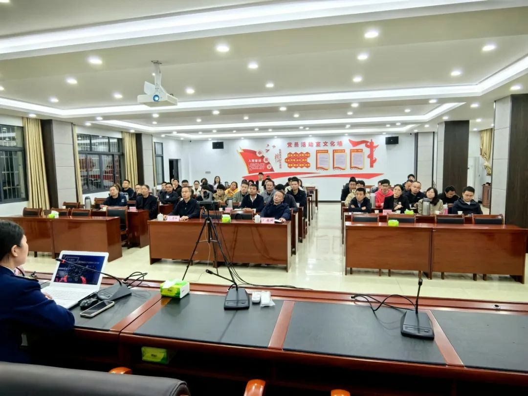 b25cab9918fedb020d5936f8df8f1b2c.jpg b25cab9918fedb020d5936f8df8f1b2c.jpg