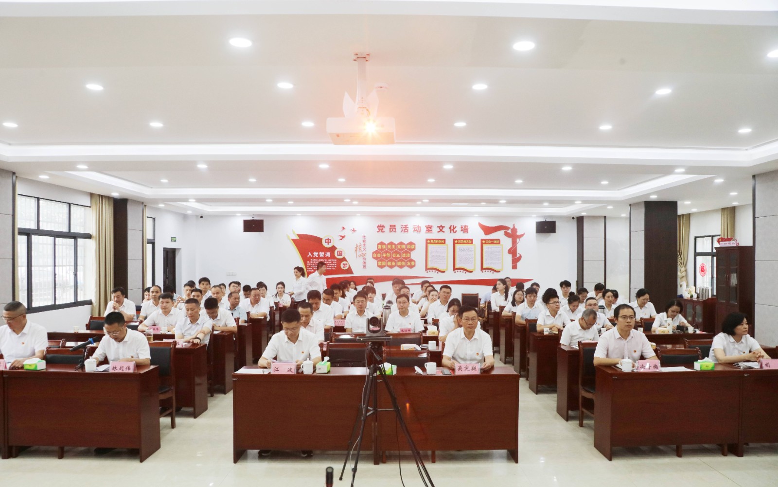 c41d84a770b61713f5e7b67c62baf361.jpg c41d84a770b61713f5e7b67c62baf361.jpg