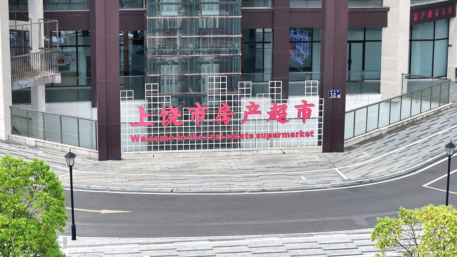 8e21961fa4f8fb05f997f7a9ca37fe24.jpg 01.jpg