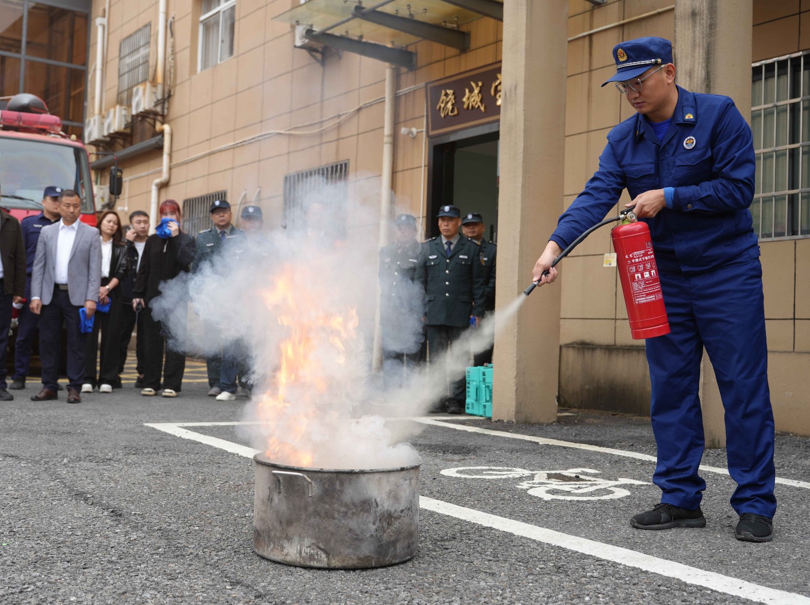 0e06312420543f096cfd1cd80477f642.jpg 0e06312420543f096cfd1cd80477f642.jpg